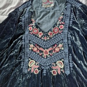 Johnny Was Laura Embroidered Velvet Tunic Blue Size 2X